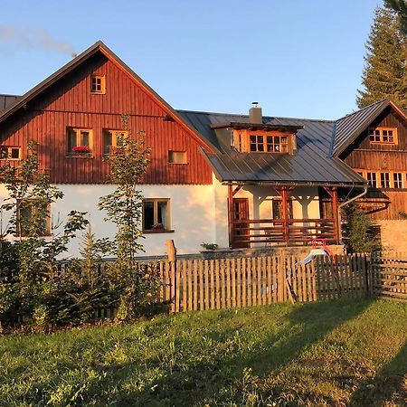 Ubytovani Na Slucim Tahu Prasily Exterior photo