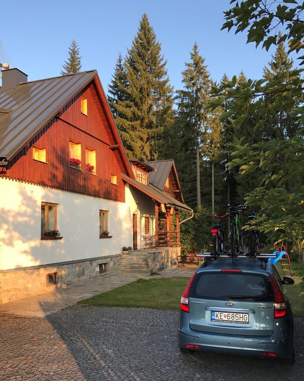Ubytovani Na Slucim Tahu Prasily Exterior photo